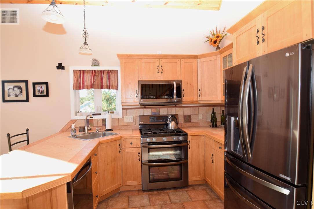 8239 Rabbit Run Road New Tripoli, PA 18066 - Photo 14 of 40 Gallery Image 14