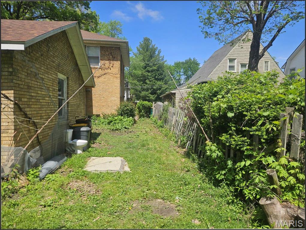 339 West Pierce Street Macomb, IL 61455 - Photo 5 of 30