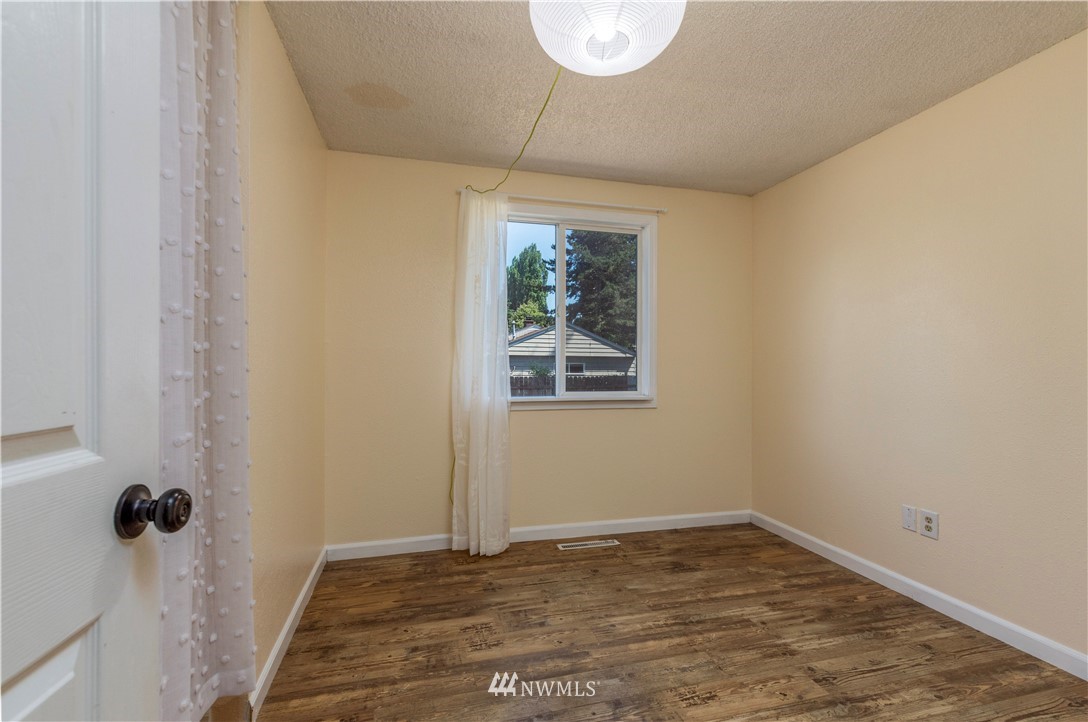 1602 Golf Club Road Southeast Lacey, WA 98503 - Photo 18 of 27 Gallery Image 18
