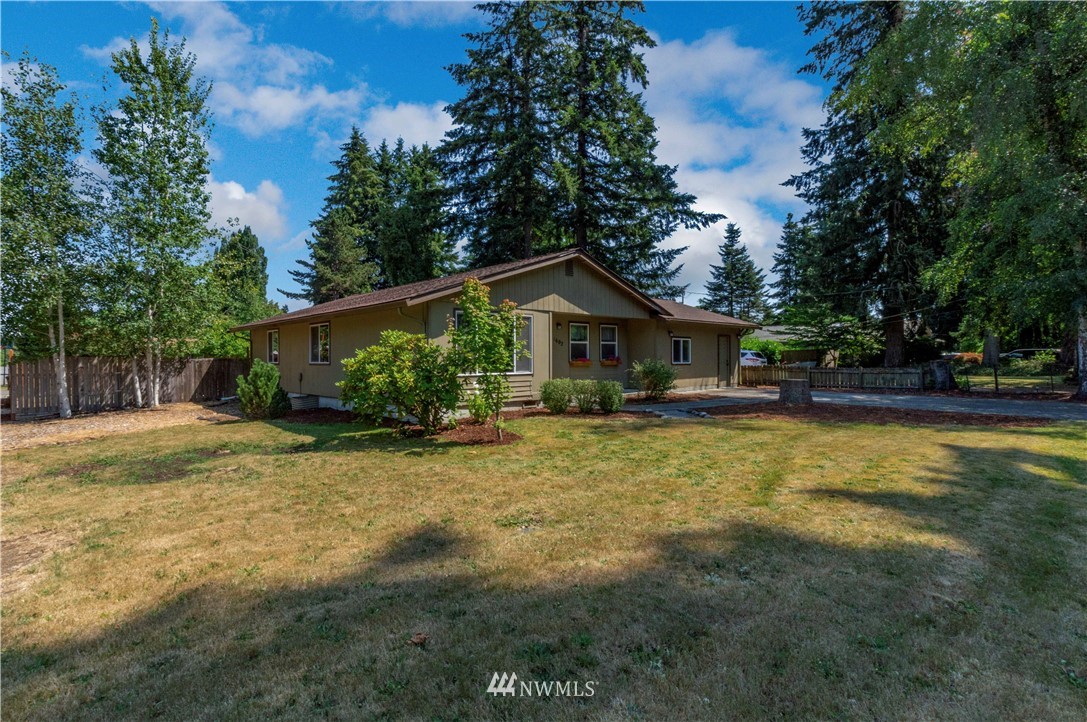 1602 Golf Club Road Southeast Lacey, WA 98503 - Photo 3 of 27 Gallery Image 3