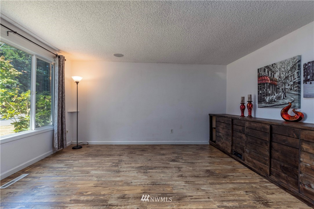 1602 Golf Club Road Southeast Lacey, WA 98503 - Photo 5 of 27 Gallery Image 5