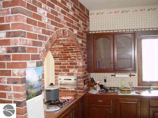 7675 East Harrys Road Traverse City, MI 49684 - Photo 6 of 9 1673303-5.JPG