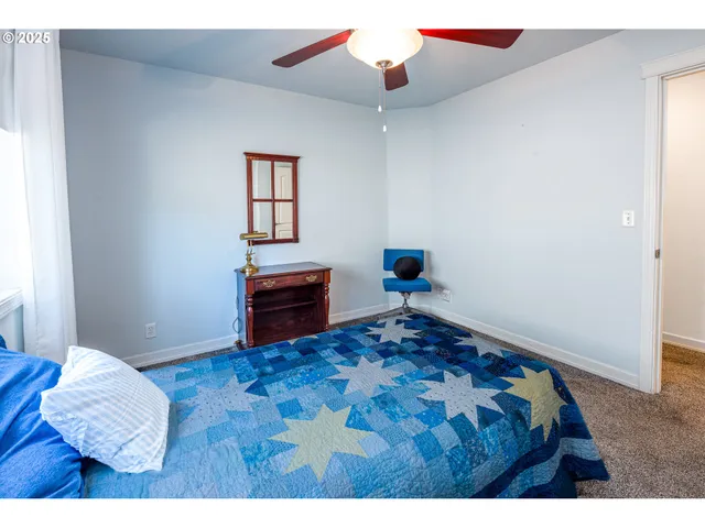 $424,900 | 910 Kristen Way, Cottage Grove, OR 97424