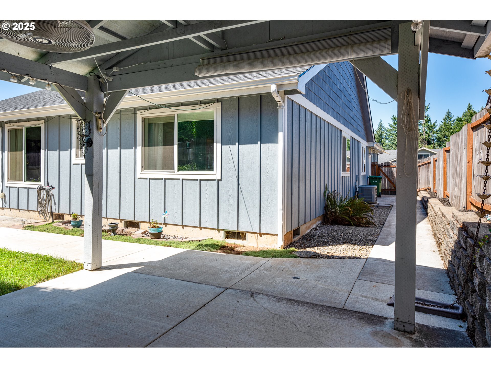 910 Kristen Way Cottage Grove, OR 97424 - Photo 37 of 44 Gazebo