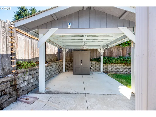 $424,900 | 910 Kristen Way, Cottage Grove, OR 97424