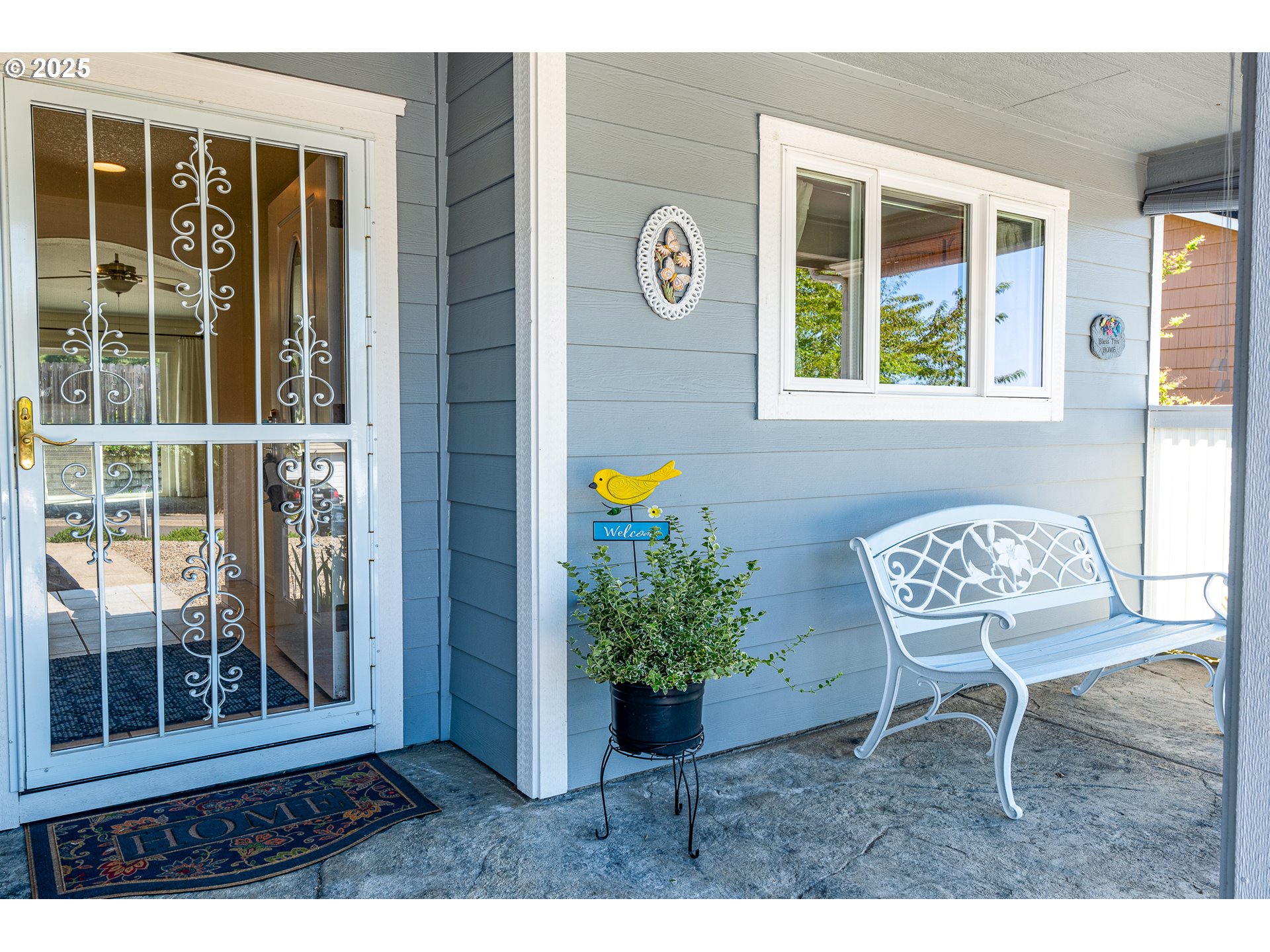 910 Kristen Way Cottage Grove, OR 97424 - Photo 8 of 44 Porch