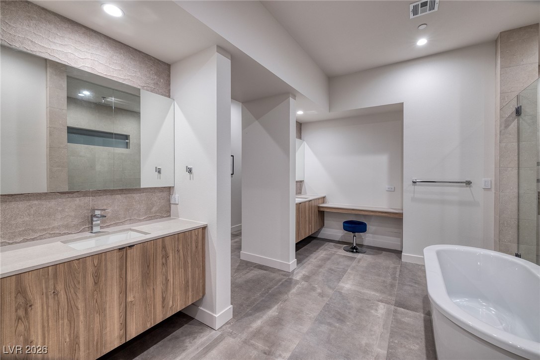 25 Falling Ridge Lane Henderson, NV 89011 - Photo 20 of 54