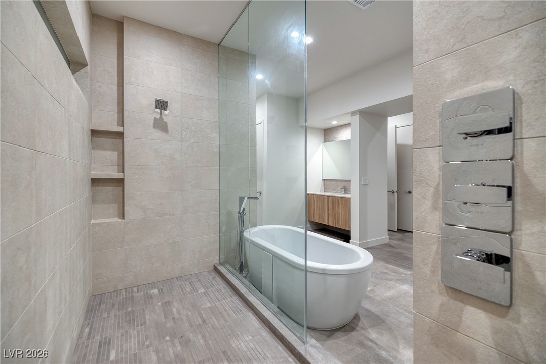 25 Falling Ridge Lane Henderson, NV 89011 - Photo 21 of 54