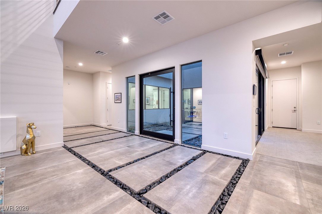 25 Falling Ridge Lane Henderson, NV 89011 - Photo 4 of 54