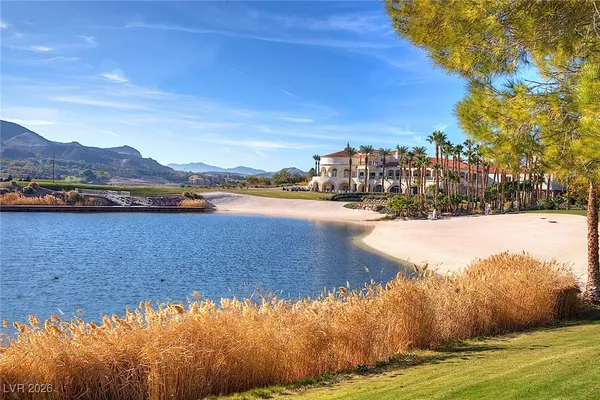 $2,900,000 | 25 Falling Ridge Lane, Henderson, NV 89011