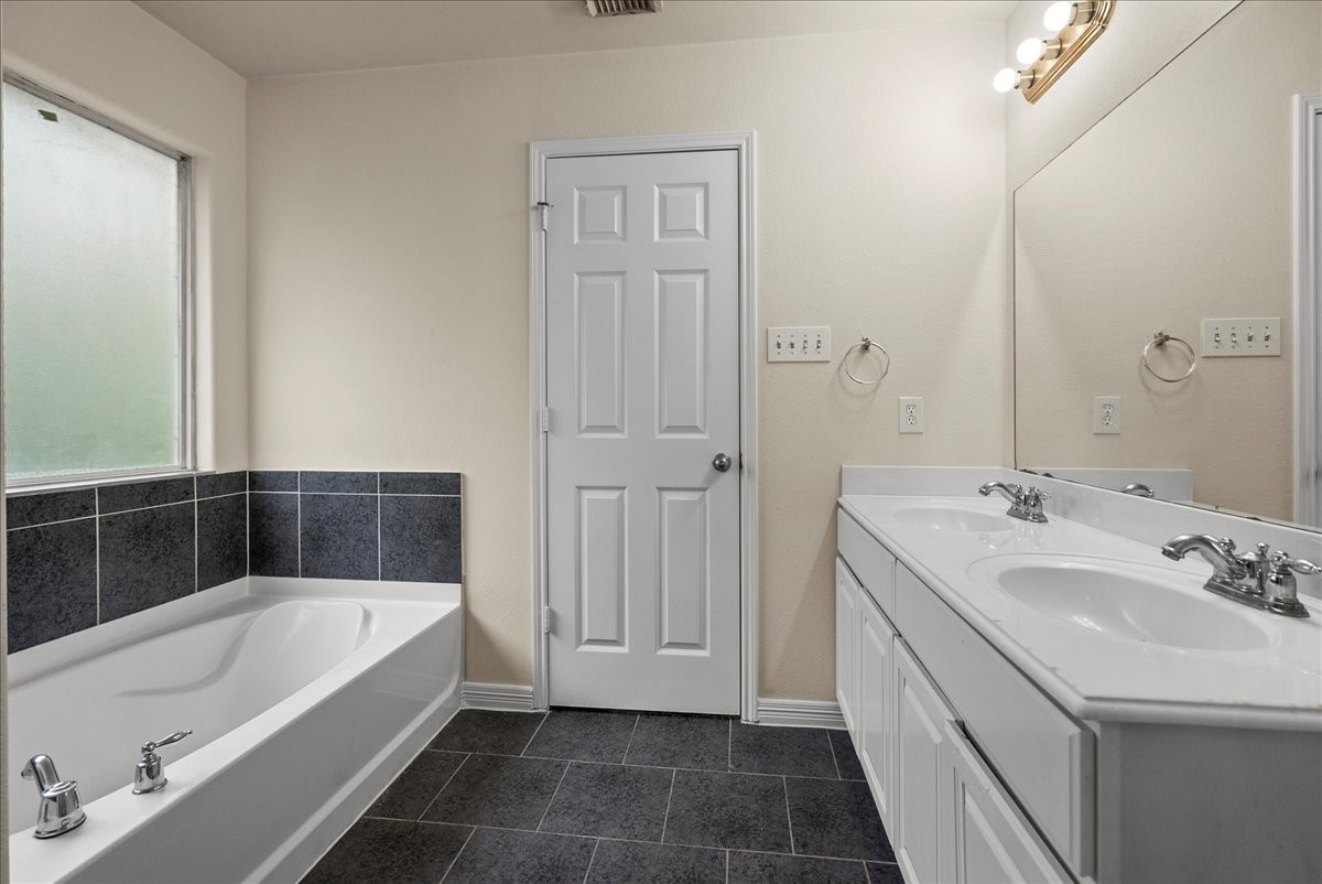 2834 Arica Lane Spring, TX 77373 - Photo 21 of 41