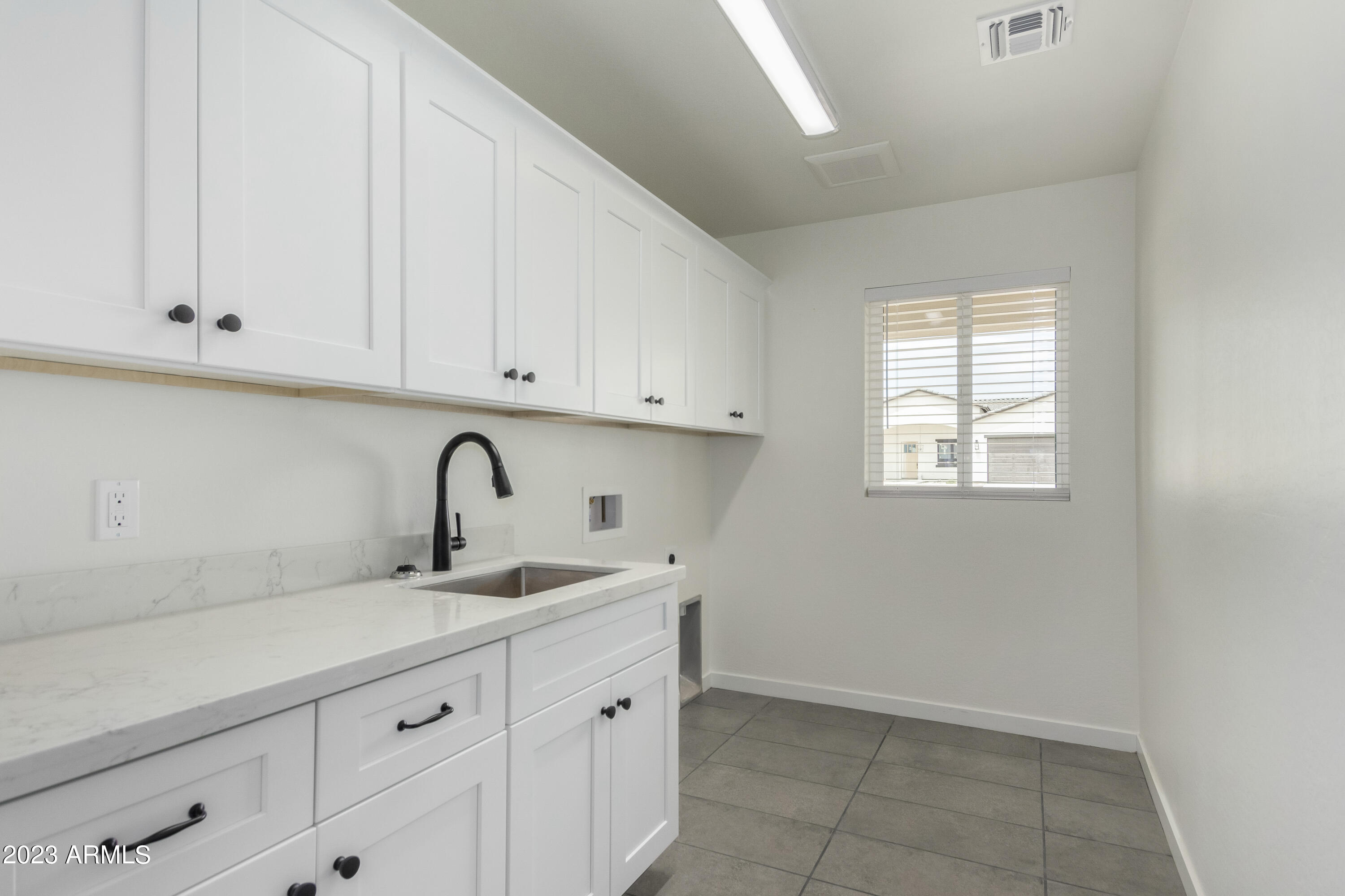 22535 West Pecan Road Buckeye, AZ 85326 - Photo 13 of 38 31 - Pecan