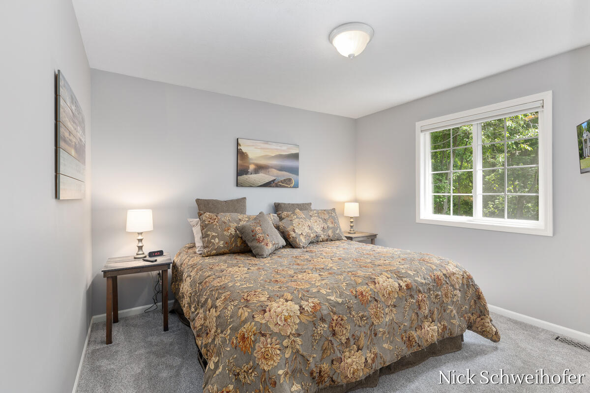 11220 Oakgrove Road Grand Haven, MI 49417 - Photo 30 of 58 11220-Oak-Grove_030