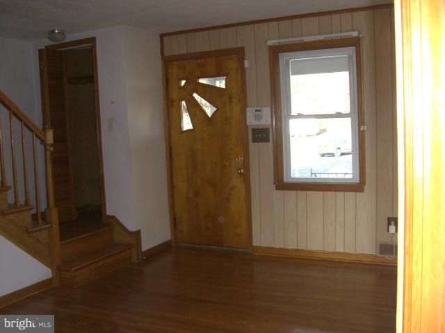 3 Cardinal Road Essex, MD 21221 - Photo 1 of 6 Living Room