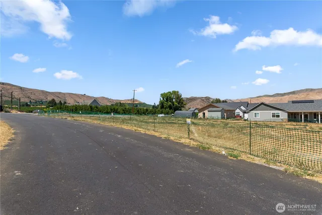 $185,000 | 2 Penstemon Lane, Monitor, WA 98836