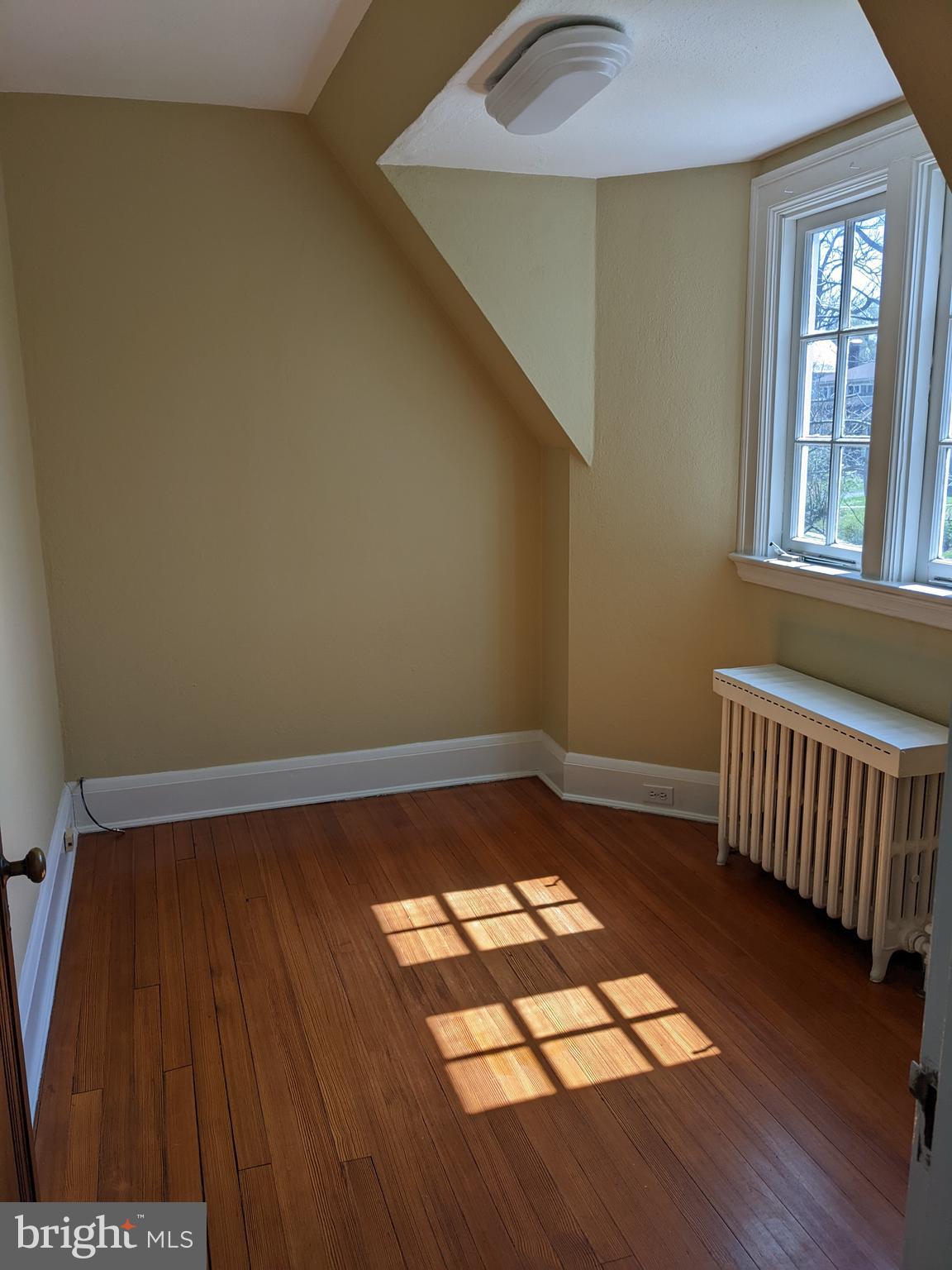 723 Brookwood Road Baltimore, MD 21229 - Photo 18 of 33