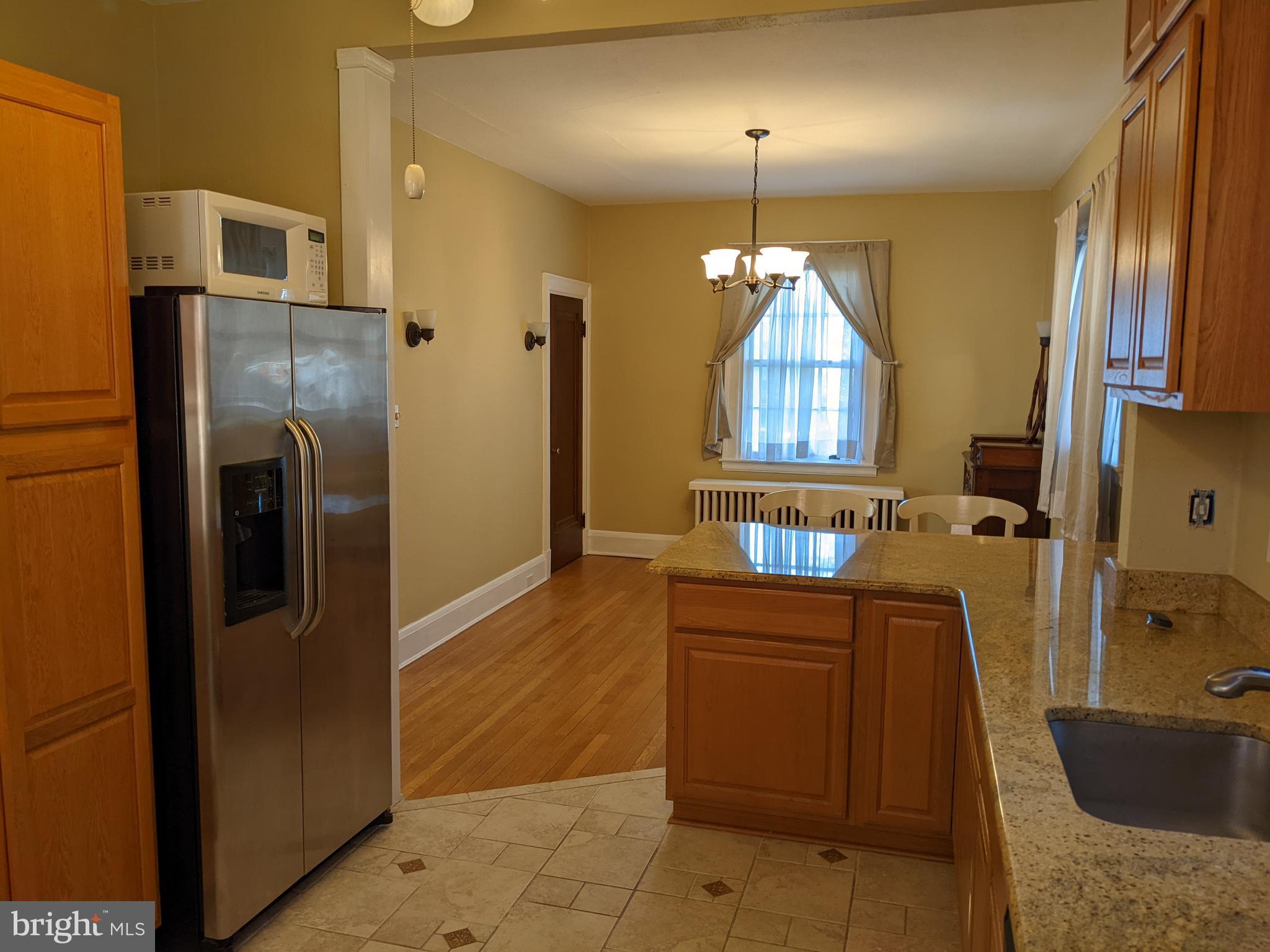 723 Brookwood Road Baltimore, MD 21229 - Photo 9 of 33