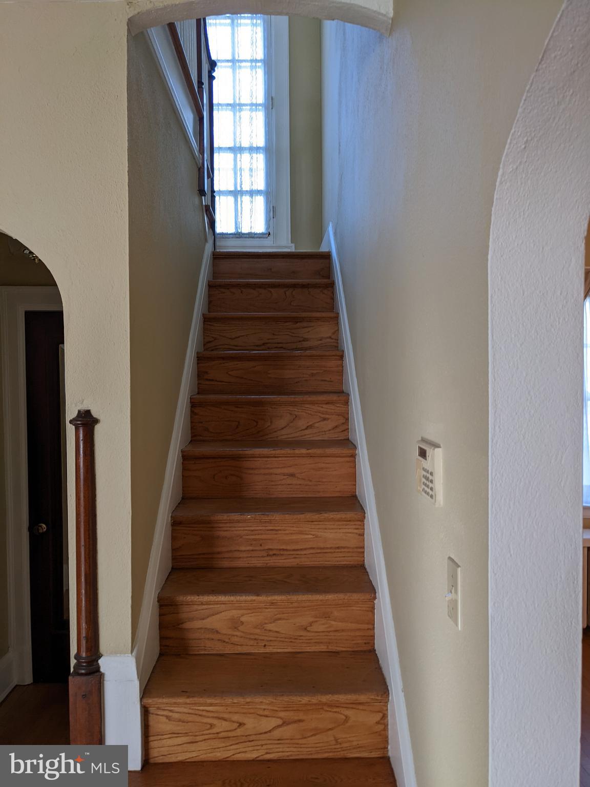 723 Brookwood Road Baltimore, MD 21229 - Photo 10 of 33