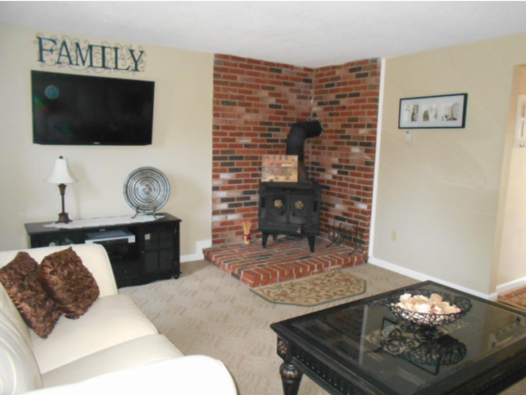 112 R Hampstead Road, Unit 112R Derry, NH 03038 - Photo 7 of 22