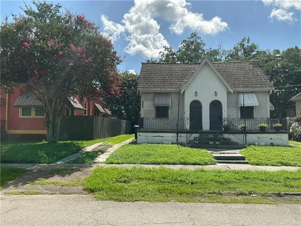 $1,250 | 4775 Baccich Street, Unit 4775, New Orleans, LA 70122