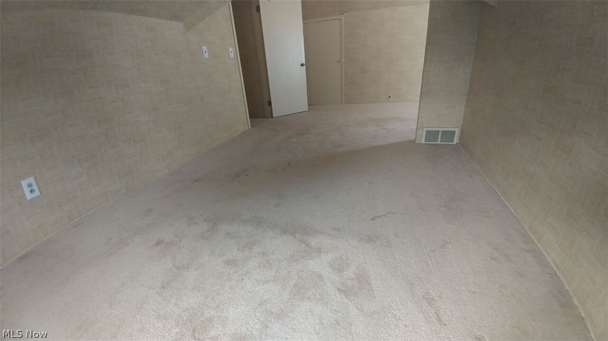 4197 Verona Road Cleveland, OH 44121 - Photo 26 of 34