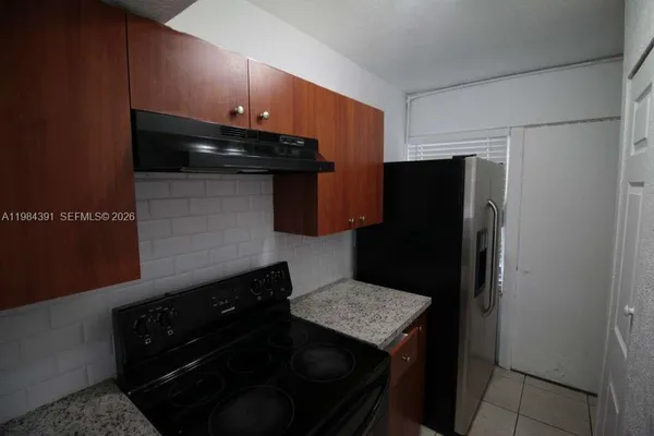 $2,250 | 9220 Fontainebleau Boulevard, Unit 202, Miami, FL 33172