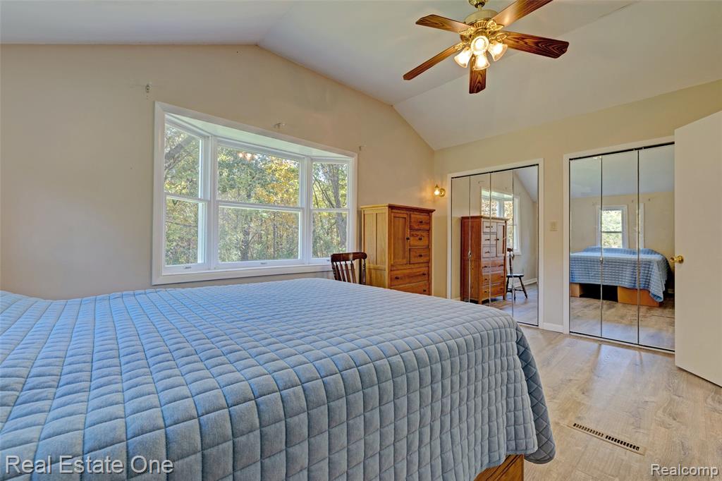 9150 Rattalee Lake Road Clarkston, MI 48348 - Photo 19 of 45