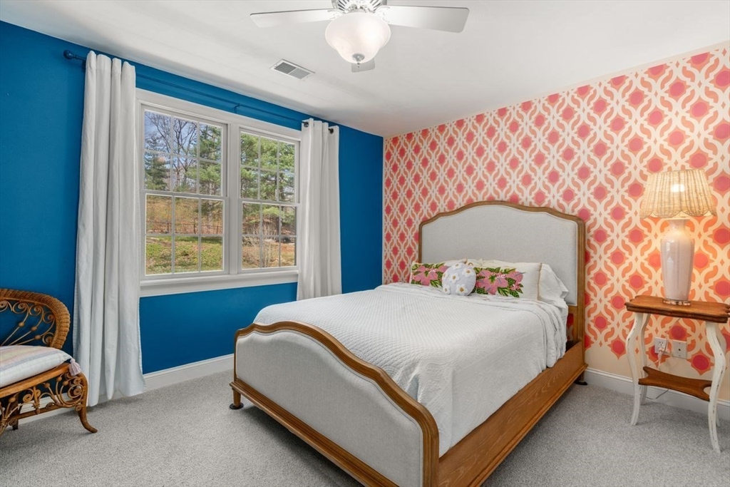 66 Hutchinson Road Sutton, MA 01590 - Photo 23 of 40