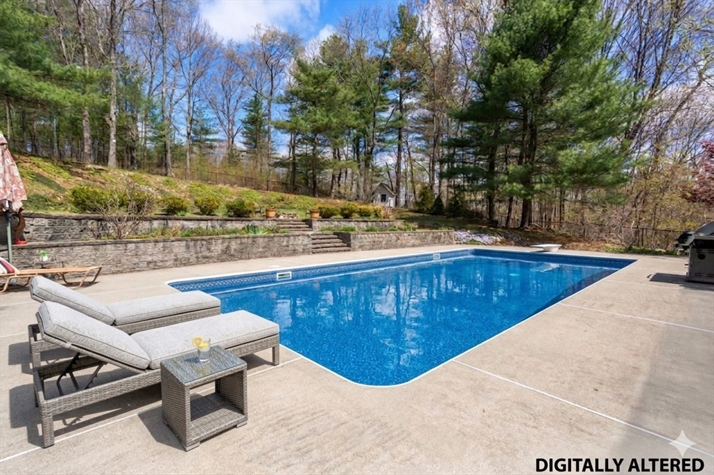 66 Hutchinson Road Sutton, MA 01590 - Photo 3 of 40