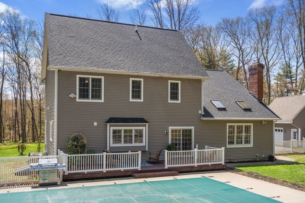 66 Hutchinson Road Sutton, MA 01590 - Photo 31 of 40