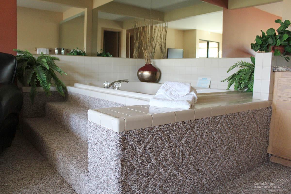 57317-3 Beaver Ridge Loop Sunriver, OR 97707 - Photo 18 of 23 Gallery Image 18
