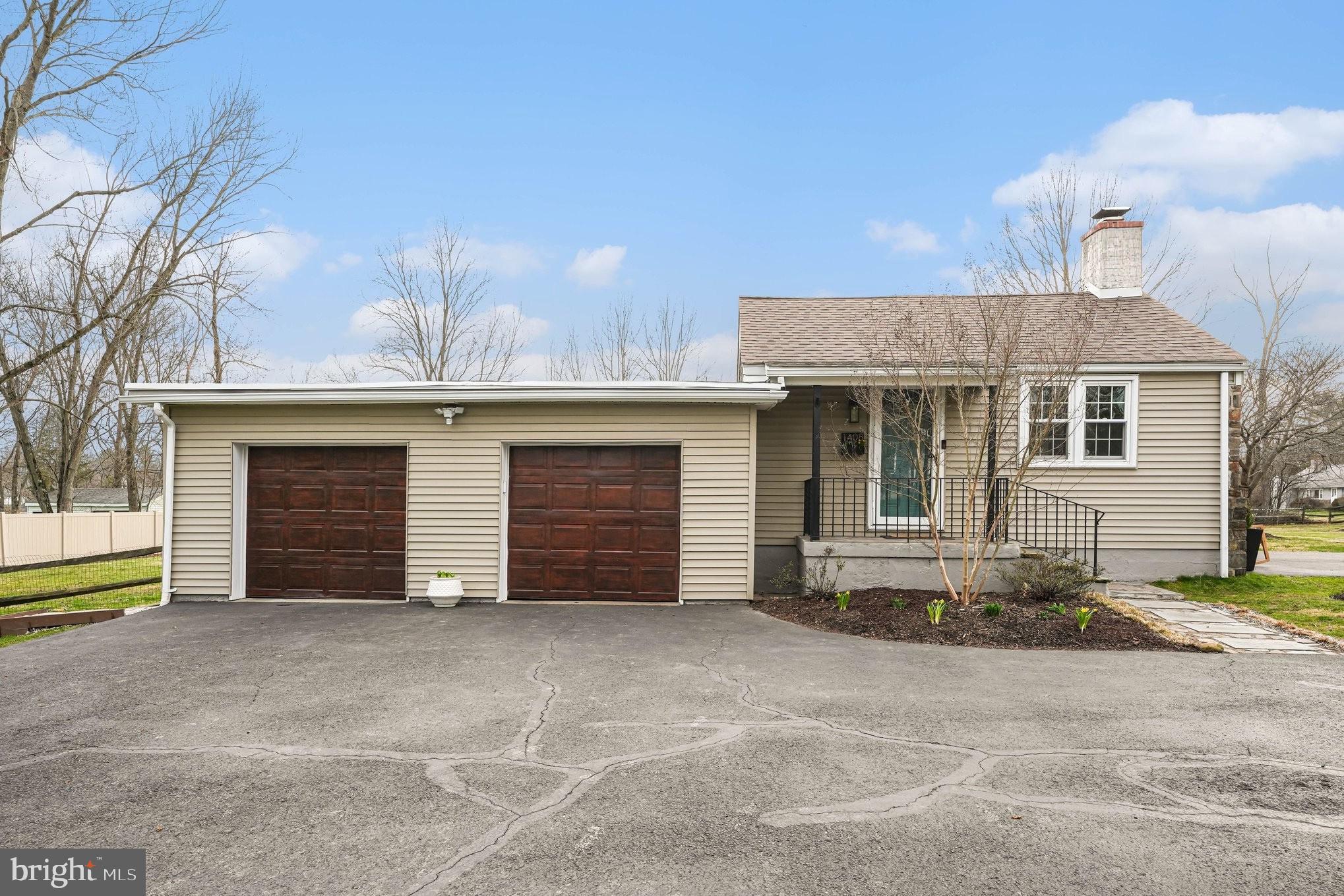 1408 Evans Road Ambler, PA 19002 - Photo 5 of 59