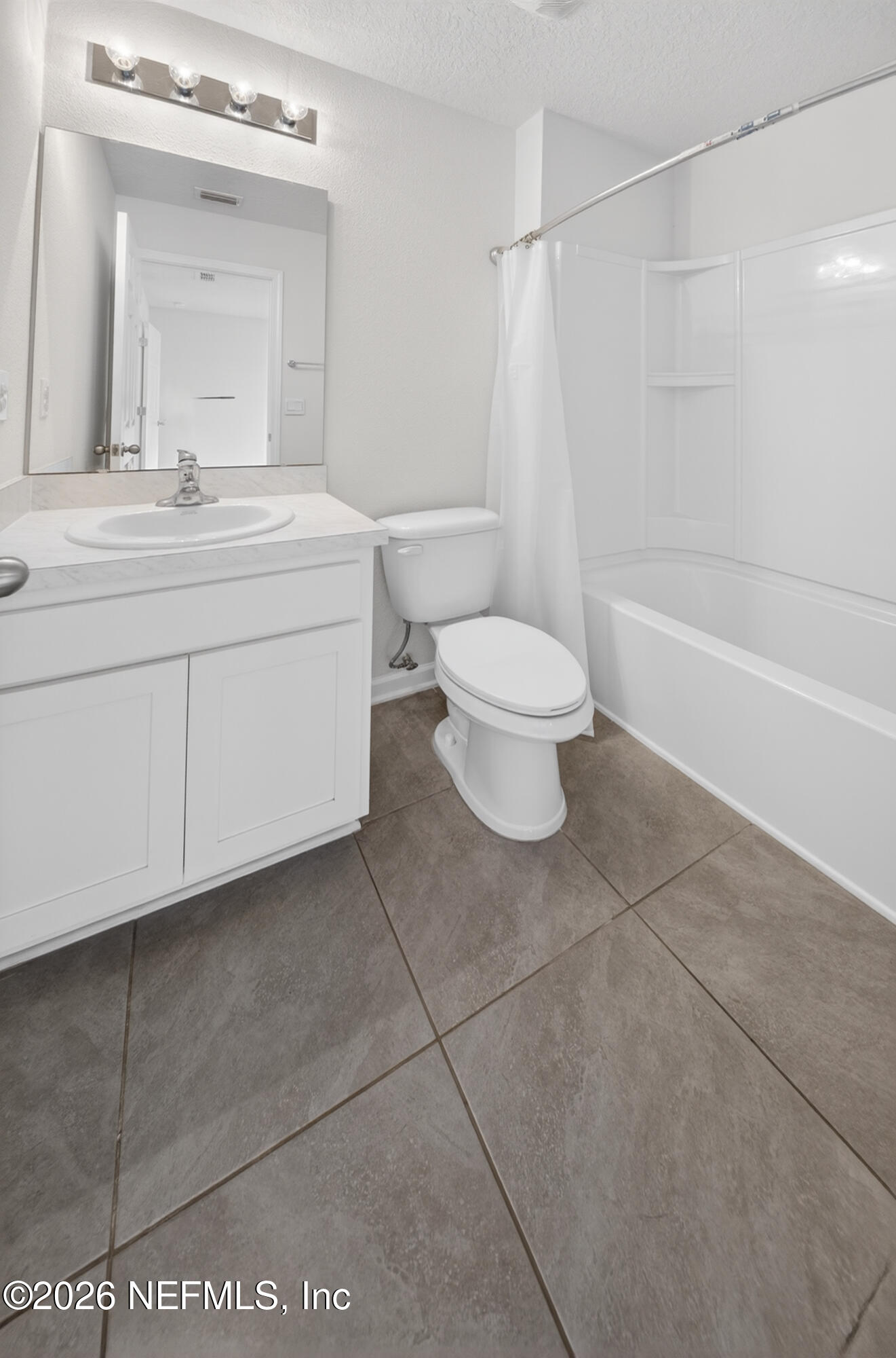 86848 Mainline Road Yulee, FL 32097 - Photo 23 of 27 Bathroom 3