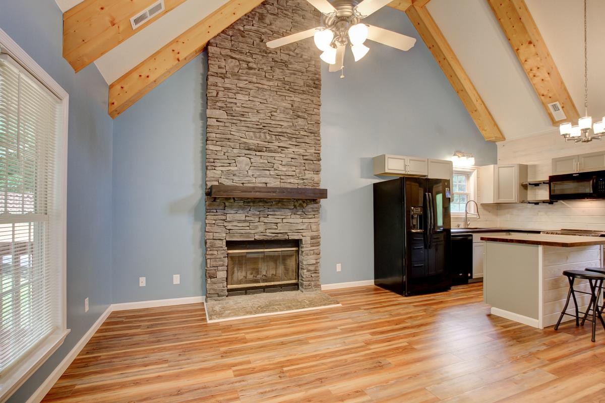 566 Pumpkin Ridge Road Dover, TN 37058 - Photo 3 of 25 Gallery Image 3