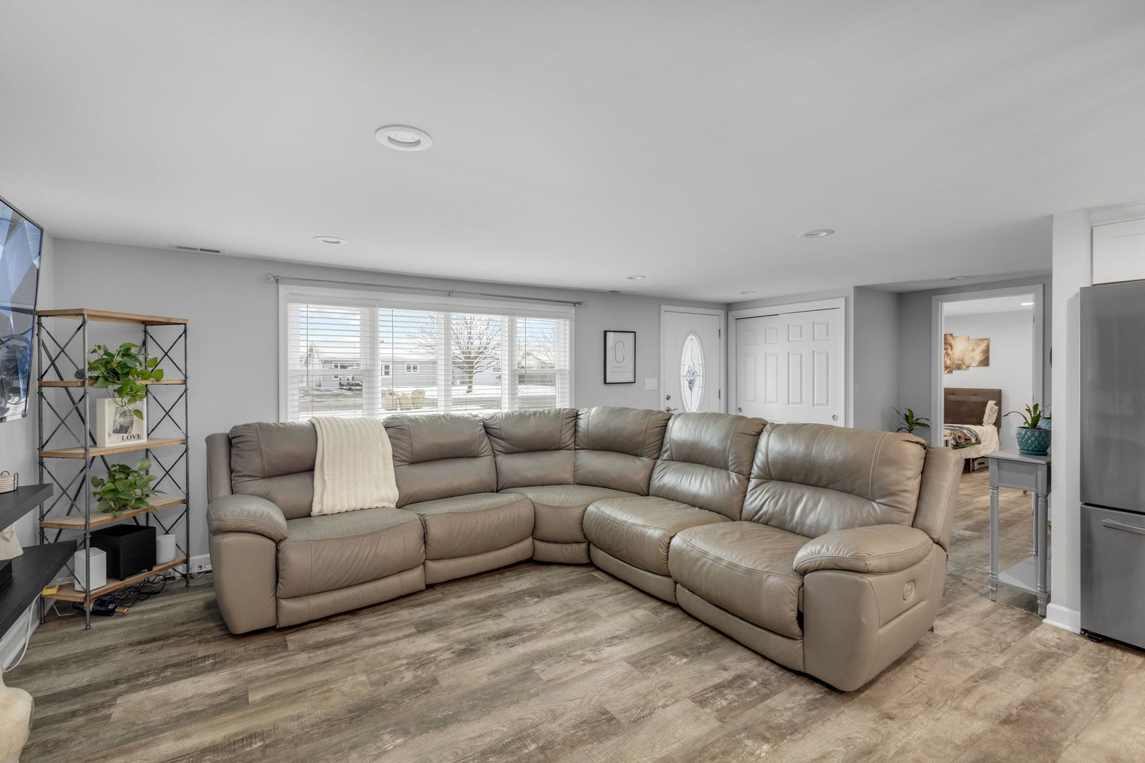 16446 West 147th Place Lockport, IL 60441 - Photo 3 of 22 a living room with furniture and a large window
