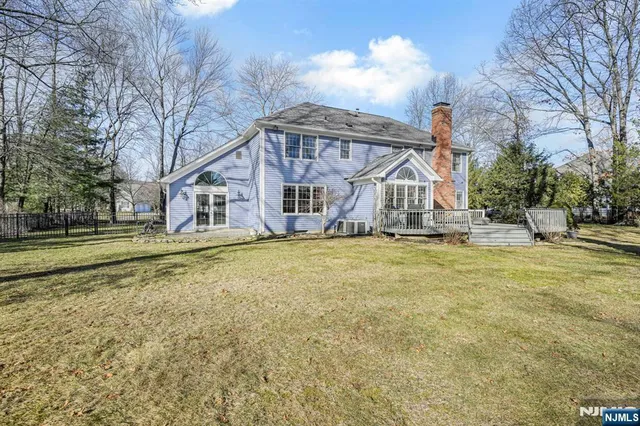$1,349,000 | 3 Old Lane, Montville, NJ 07045