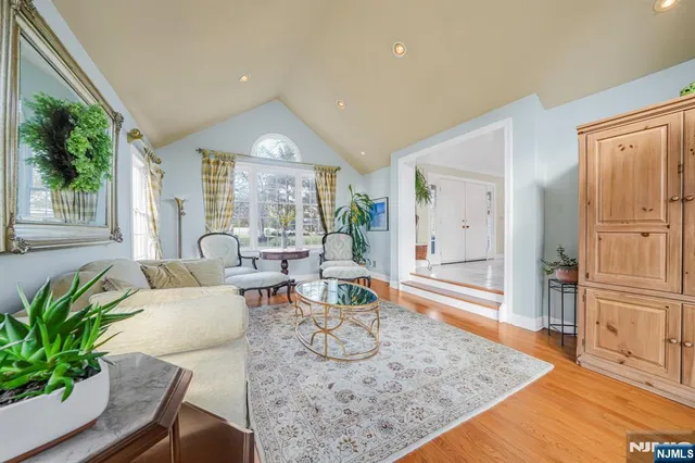 $1,349,000 | 3 Old Lane, Montville, NJ 07045