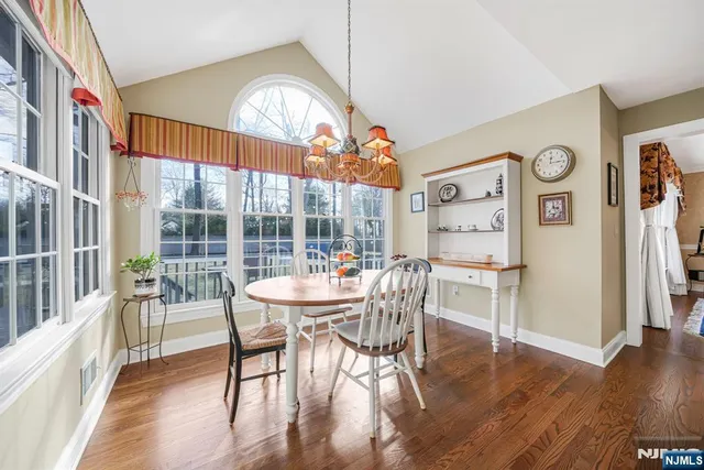 $1,349,000 | 3 Old Lane, Montville, NJ 07045