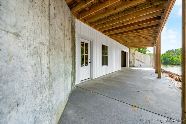 $449,900 | 1318 Forest Grove Lane, North Vernon, IN 47265