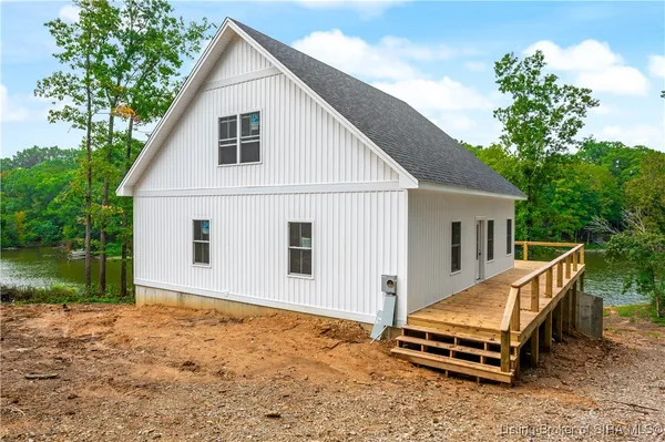 $449,900 | 1318 Forest Grove Lane, North Vernon, IN 47265