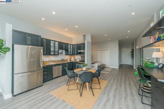 $2,495 | 1001 46th Street, Emeryville, CA 94608