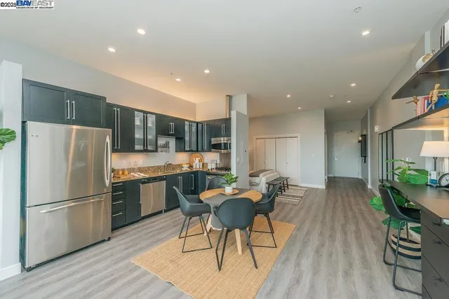 $2,495 | 1001 46th Street, Emeryville, CA 94608