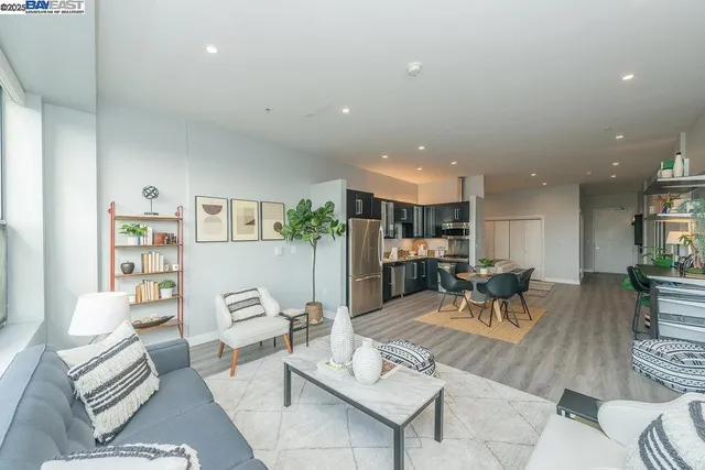 $2,495 | 1001 46th Street, Emeryville, CA 94608