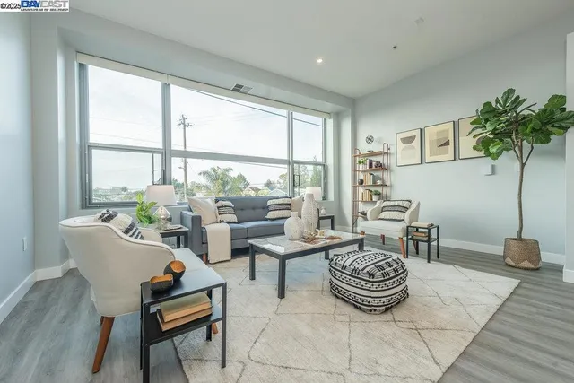 $2,495 | 1001 46th Street, Emeryville, CA 94608