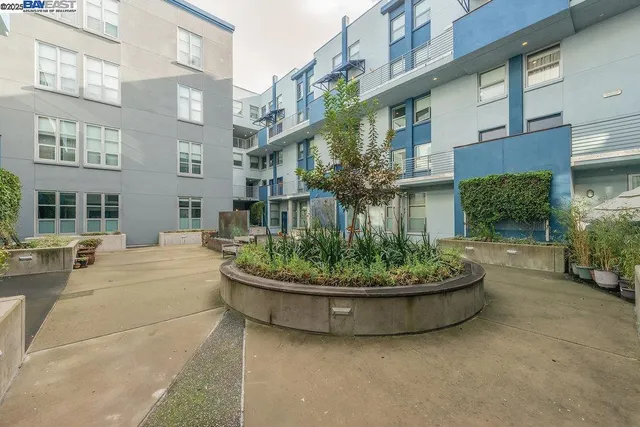 $2,495 | 1001 46th Street, Emeryville, CA 94608