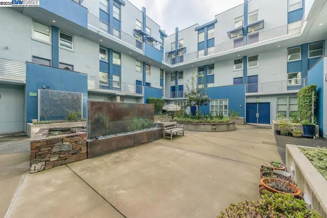 $2,495 | 1001 46th Street, Emeryville, CA 94608