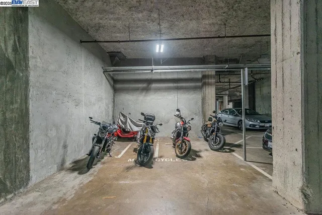 $2,495 | 1001 46th Street, Emeryville, CA 94608