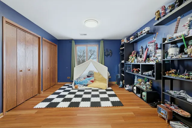 $360,000 | 16710 90th Avenue, Orland Hills, IL 60487