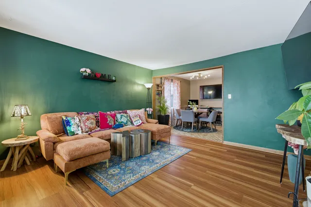 $360,000 | 16710 90th Avenue, Orland Hills, IL 60487