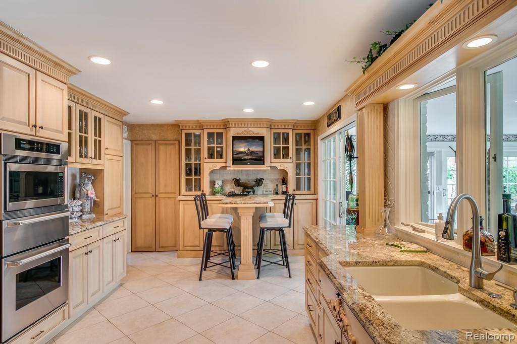 32400 Evergreen Road Beverly Hills, MI 48025 - Photo 12 of 71